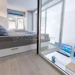 Modern Duplex Studio Tommy