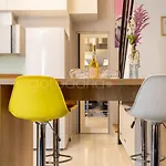 Modern Duplex Studio Tommy