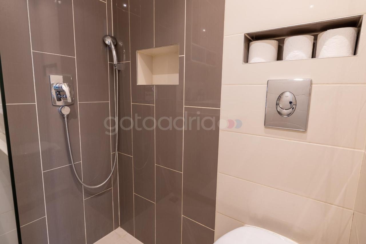Modern Duplex Tommy * Makarská